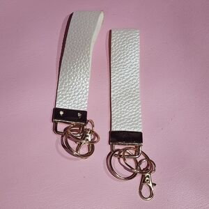 Elegant White Leather Keychain